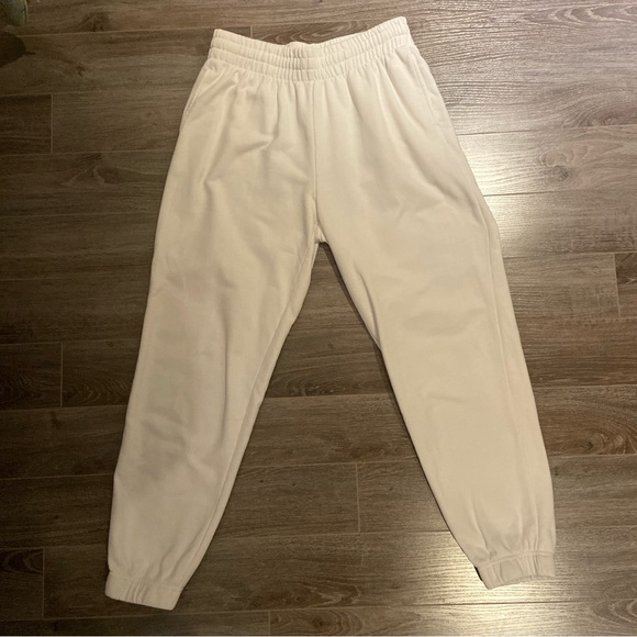 White sweatpants - Picture 2 of 4